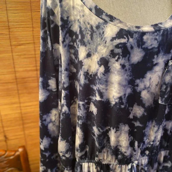 CATO Beautiful Blue & White Dress with Drawstring Waist Long Sleeves 26/28W EUC - Picture 2 of 6